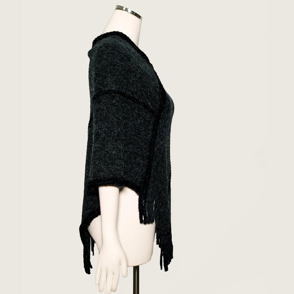 Top It Off Poncho NWT - Picture 4 of 10